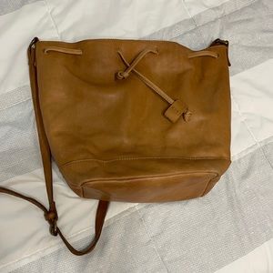 Madewell Bucket